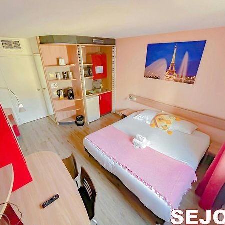 5 Minutes De Paris - Studio Unique Пантен Экстерьер фото